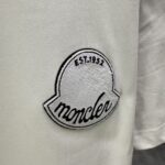 P75 MONCL* 蒙口* 2026春夏新款短袖T恤 定制纯棉字母logo 刺绣 颜色：黑色 白色 深蓝 深红 码数：S M L XL XXL
