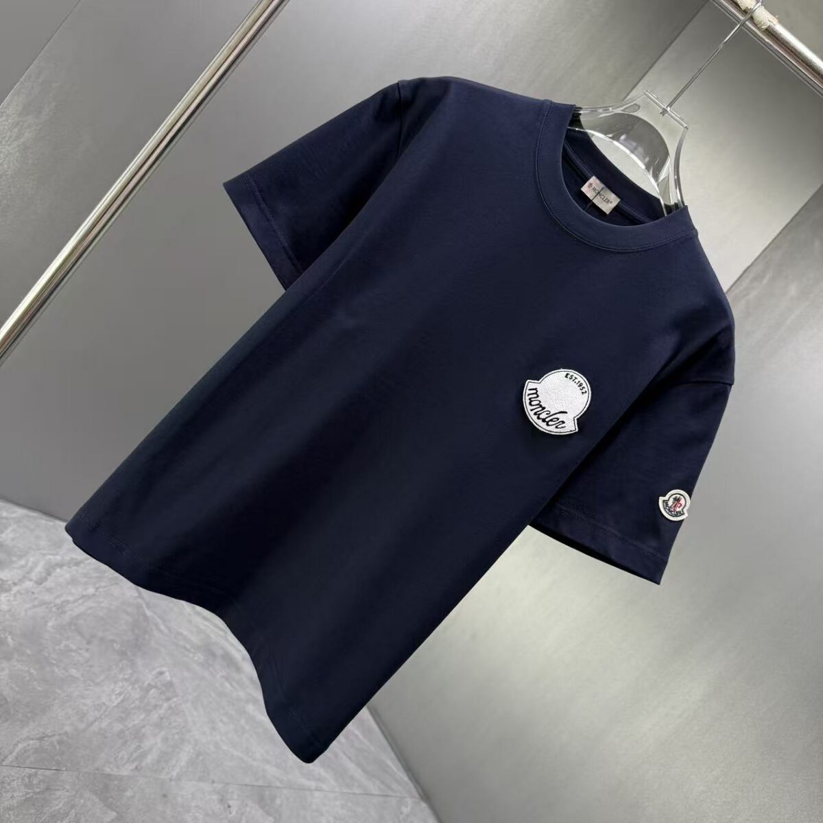 P75 MONCL* 蒙口* 2026春夏新款短袖T恤 定制纯棉字母logo 刺绣 颜色：黑色 白色 深蓝 深红 码数：S M L XL XXL