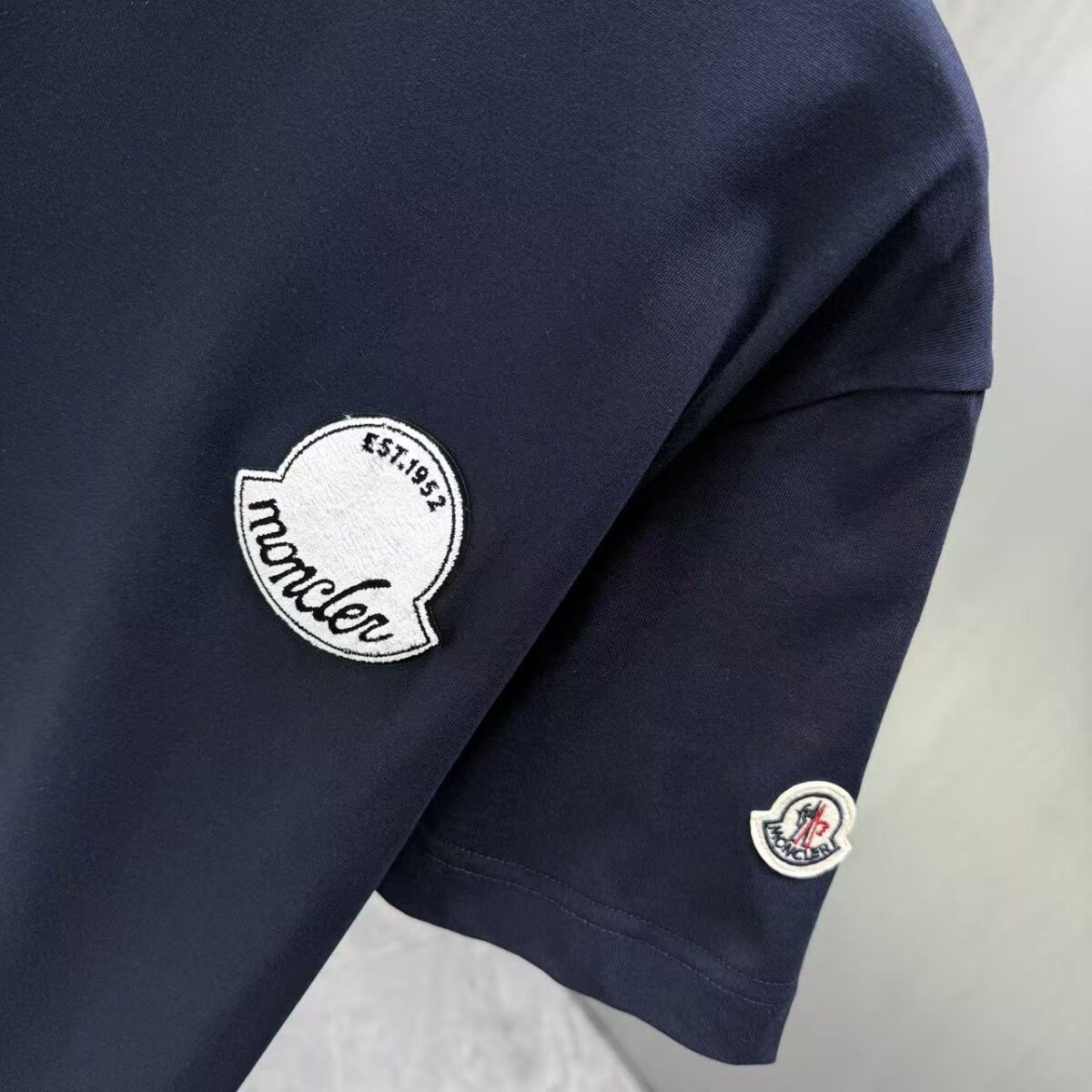 P75 MONCL* 蒙口* 2026春夏新款短袖T恤 定制纯棉字母logo 刺绣 颜色：黑色 白色 深蓝 深红 码数：S M L XL XXL