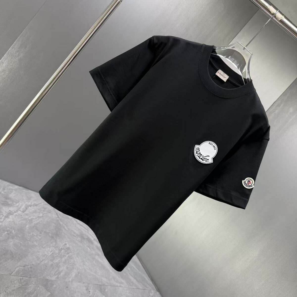 P75 MONCL* 蒙口* 2026春夏新款短袖T恤 定制纯棉字母logo 刺绣 颜色：黑色 白色 深蓝 深红 码数：S M L XL XXL