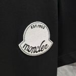 P75 MONCL* 蒙口* 2026春夏新款短袖T恤 定制纯棉字母logo 刺绣 颜色：黑色 白色 深蓝 深红 码数：S M L XL XXL