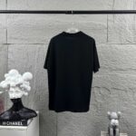 P75 Moncle* 蒙口*2026 春夏新款 经典图标字母烫画工艺 定制双纱平纹纯棉面料 短袖T恤 男女同款 颜色：黑色 白色 尺码： S （90-130斤） M （120-150斤） L （140-165斤） XL （160-180斤） XXL （180-210斤）