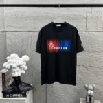 P75 Moncle* 蒙口*2026 春夏新款 经典图标字母烫画工艺 定制双纱平纹纯棉面料 短袖T恤 男女同款 颜色：黑色 白色 尺码： S （90-130斤） M （120-150斤） L （140-165斤） XL （160-180斤） XXL （180-210斤）