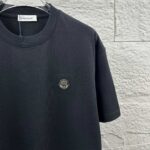 P75 Moncle* 蒙口*2026 春夏新款 经典图标字母贴刺绣工艺 定制双纱平纹纯棉面料 短袖T恤 男女同款 颜色：黑色 白色 尺码： S （90-130斤） M （120-150斤） L （140-165斤） XL （160-180斤） XXL （180-210斤）