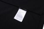 P75 MONCLER/蒙口26SS字母LOGO标识印花模糊感短袖T恤 ●正品4286购入开发 ●100%全棉冰纱棉180克 ●1*1全棉精梳棉罗纹260克 ●面料酵洗 ●数码直喷 ●定制1：1袖标 ●定制1：1商标 ●宽松版型 ●尺码：S M L XL