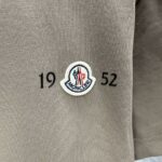 P75 MONCL* 蒙口* 2026春夏新款短袖T恤 定制纯棉字母logo 植绒+章仔 颜色：黑色 白色 深蓝 棕色 码数：S M L XL XXL