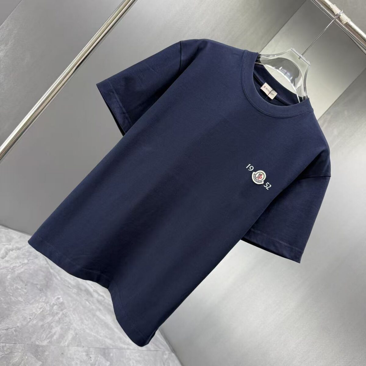P75 MONCL* 蒙口* 2026春夏新款短袖T恤 定制纯棉字母logo 植绒+章仔 颜色：黑色 白色 深蓝 棕色 码数：S M L XL XXL