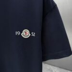 P75 MONCL* 蒙口* 2026春夏新款短袖T恤 定制纯棉字母logo 植绒+章仔 颜色：黑色 白色 深蓝 棕色 码数：S M L XL XXL