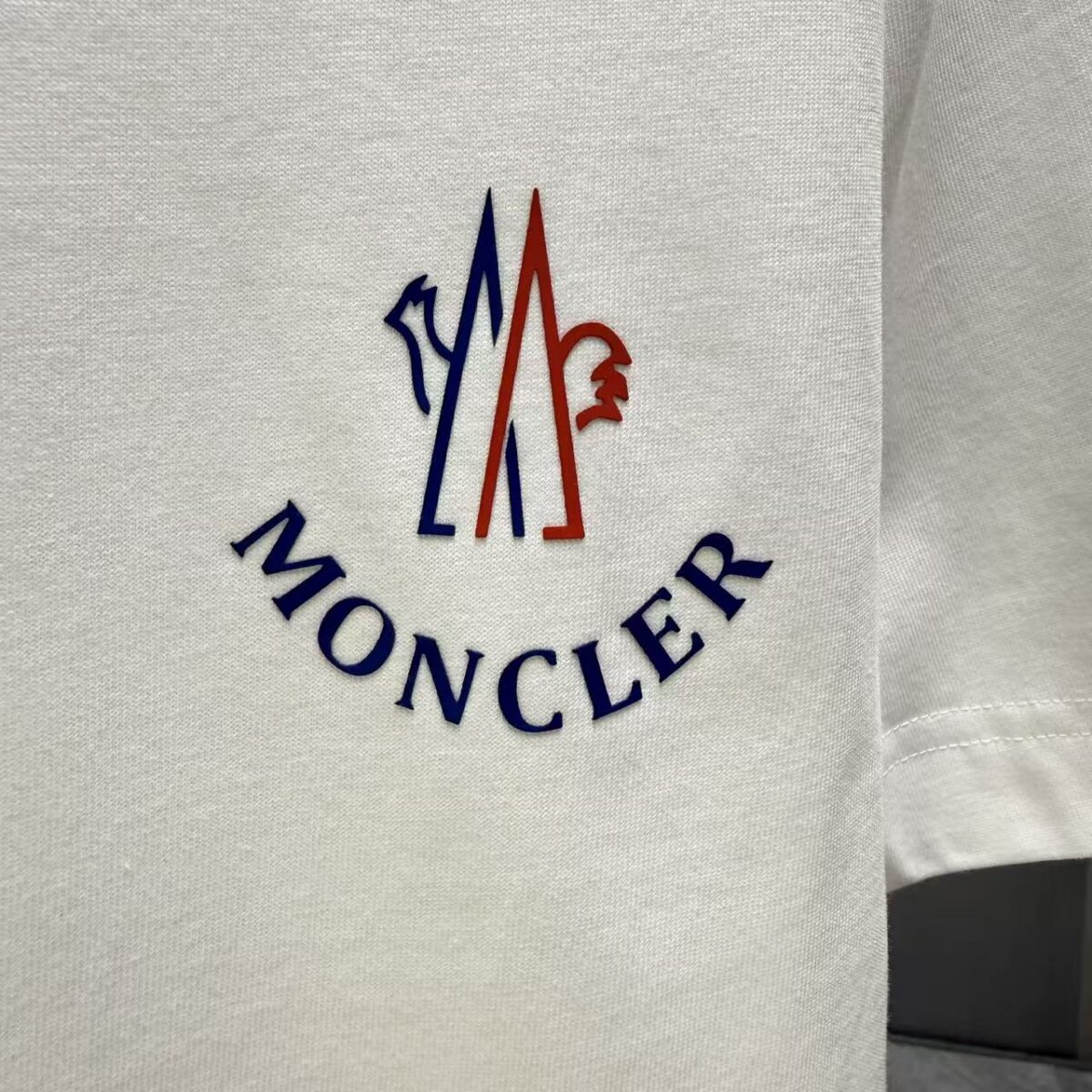 P75 MONCL* 蒙口* 2026春夏新款短袖T恤 定制纯棉字母logo 厚板 颜色：黑色 白色 深蓝 棕色 码数：S M L XL XXL