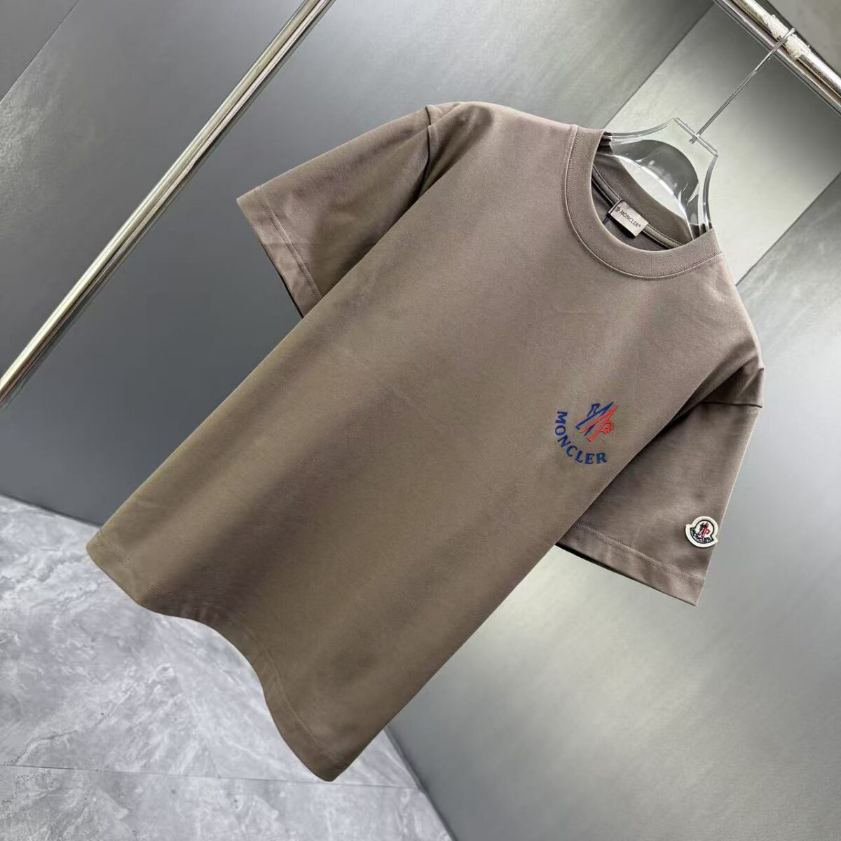 P75 MONCL* 蒙口* 2026春夏新款短袖T恤 定制纯棉字母logo 厚板 颜色：黑色 白色 深蓝 棕色 码数：S M L XL XXL
