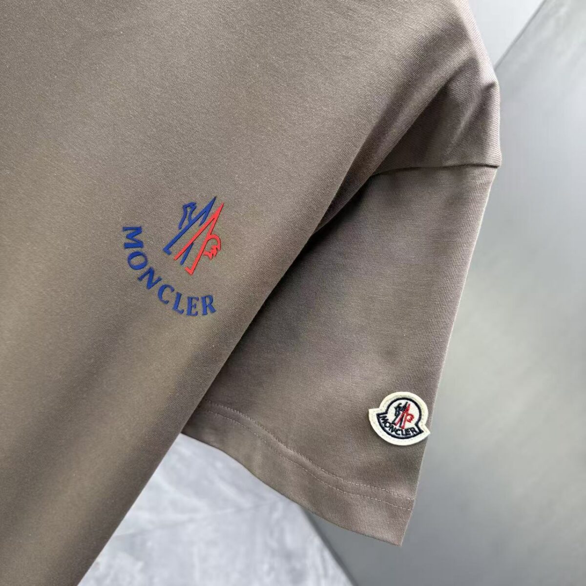 P75 MONCL* 蒙口* 2026春夏新款短袖T恤 定制纯棉字母logo 厚板 颜色：黑色 白色 深蓝 棕色 码数：S M L XL XXL