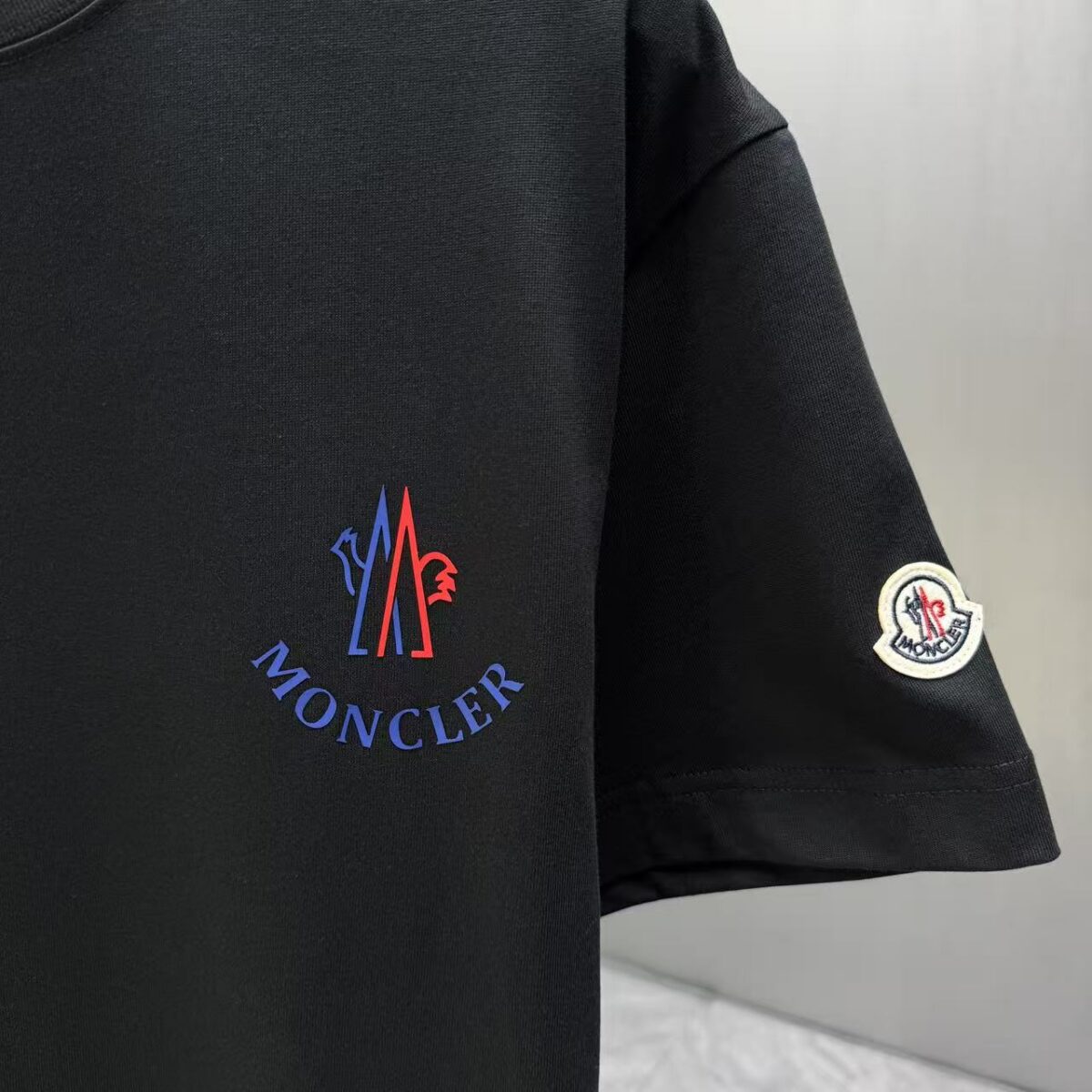 P75 MONCL* 蒙口* 2026春夏新款短袖T恤 定制纯棉字母logo 厚板 颜色：黑色 白色 深蓝 棕色 码数：S M L XL XXL