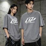 P75 《𝙉𝙚𝙬⚜️off》 2026春夏新款短袖T恤 32支275克双纱棉、做旧洗水炒雪花印花 颜色：咖绿色 紫色 灰色 黑色 码数：S M L XL XXL