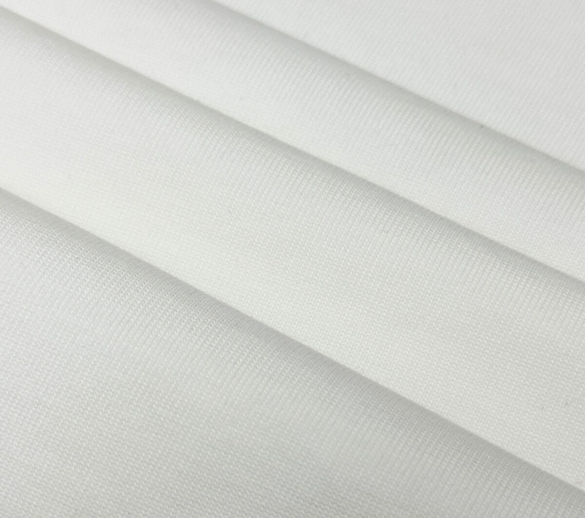 P70 款式：off-white短袖T恤 面料：300克重双纱100%棉 罗纹：320克重索络纳1*1潮牌 工艺：印花 颜色：白 粉 红 蓝 花灰 黑 尺码：M—4XL 无性别区分 男女同款