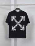 P75 款号PJ0163 OFF-WHITE溶解箭头短袖T恤 采用280克高克重 32支双纱棉面料，不起球，不褪色 定制原版 官网ZP同款 面料手感非常舒服 春夏最新砖柜同步 时尚又个性 超级百搭好看 男女都非常合适 人手必备款 吊牌 领标 水洗麦 三标齐全的 Size:S M L XL Color:黑色 白色