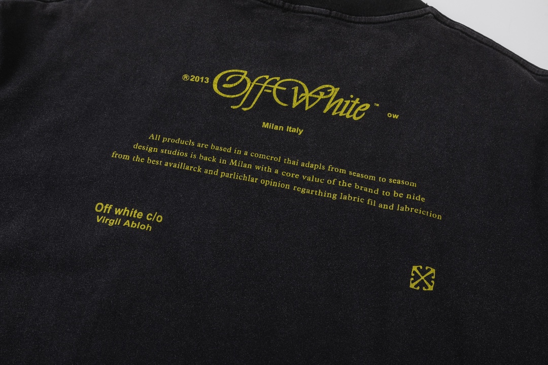 P75 off white新款宽松版短袖T恤 尺码：S M L XL 颜色：洗水黑色