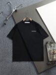 P75 OFF-WHITE 原版面料 官方同款 短袖T恤 定制 同缸染面料 手感非常舒服 春夏最新砖柜同步 时尚又个性 超级百搭好看 男女都非常合适 人手必备款 吊牌 领标 水洗麦 三标齐全 颜色: 黑白 尺码：XS~L