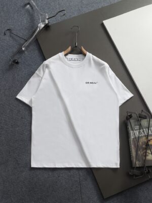 weigou_230576_0_450e41482d P75 OFF-WHITE 原版面料 官方同款 短袖T恤 定制 同缸染面料 手感非常舒服 春夏最新砖柜同步 时尚又个性 超级百搭好看 男女都非常合适 人手必备款 吊牌 领标 水洗麦 三标齐全 颜色: 黑白 尺码:XS~L