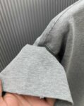 P75 （严控品质 ） 款式：off-white短袖T恤 面料：300克重双纱100%棉 罗纹：320克重索络纳1*1潮牌 工艺：洗水磨破印花 颜色：白 卡其 花灰 黑 尺码：M—4XL 无性别区分 男女同款