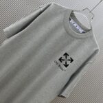 weigou_231513_2_2ededf46fd P75 (严控品质 ) 款式:off-white短袖T恤 面料:300克重双纱100%棉 罗纹:320克重索络纳1*1潮牌 工艺:洗水磨破印花 颜色:白 天蓝 灰 黑 尺码:M—4XL 无性别区分 男女同款