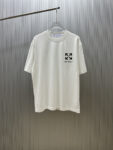 P75 （严控品质 ） 款式：off-white短袖T恤 面料：300克重双纱100%棉 罗纹：320克重索络纳1*1潮牌 工艺：洗水磨破印花 颜色：白 天蓝 灰 黑 尺码：M—4XL 无性别区分 男女同款