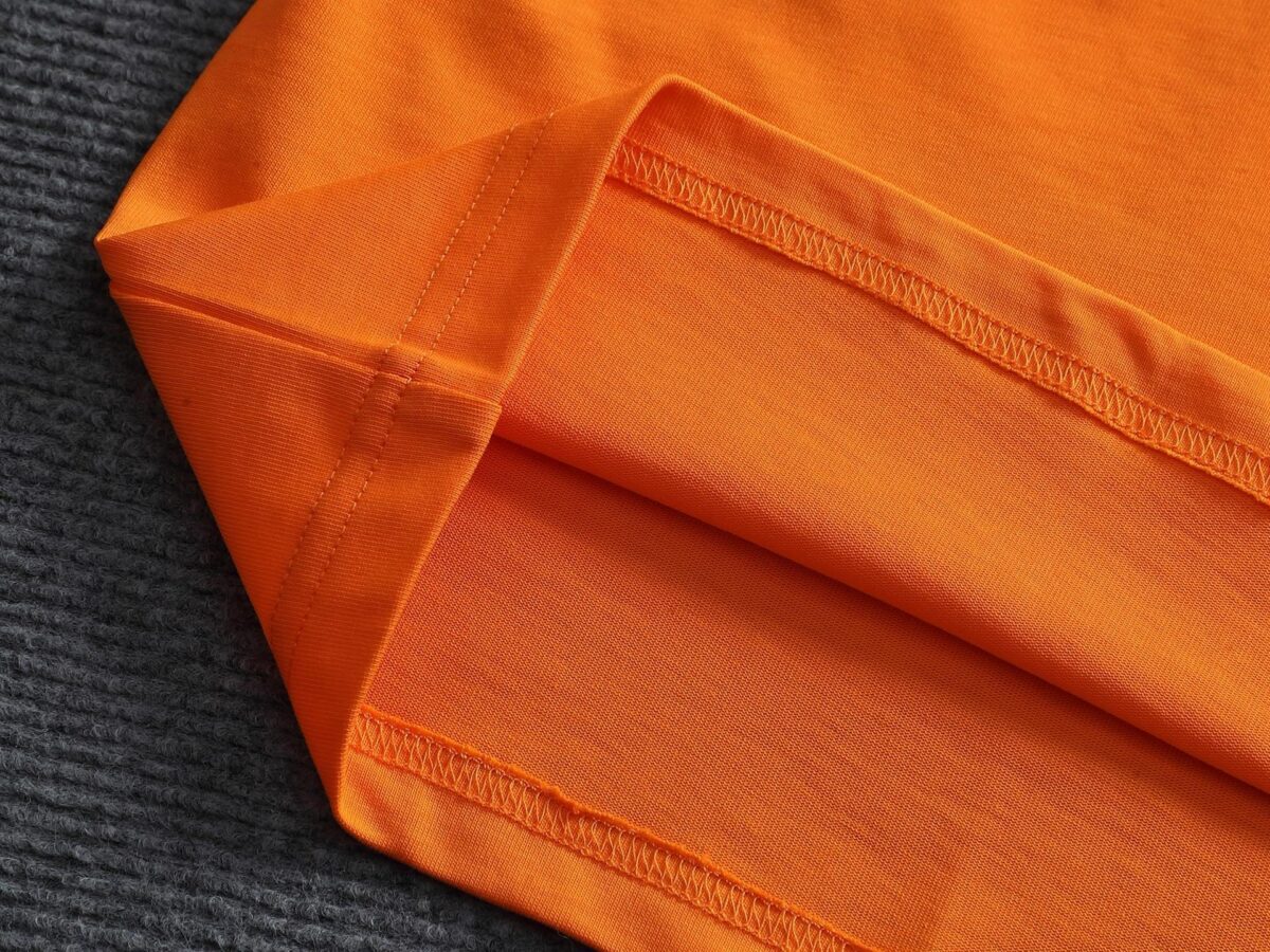 P75 OFF-WHITE 原版面料 官方同款 短袖T恤 定制 同缸染面料 手感非常舒服 春夏最新砖柜同步 时尚又个性 超级百搭好看 男女都非常合适 人手必备款 吊牌 领标 水洗麦 三标齐全 颜色: 黑白橙 尺码：XS~L