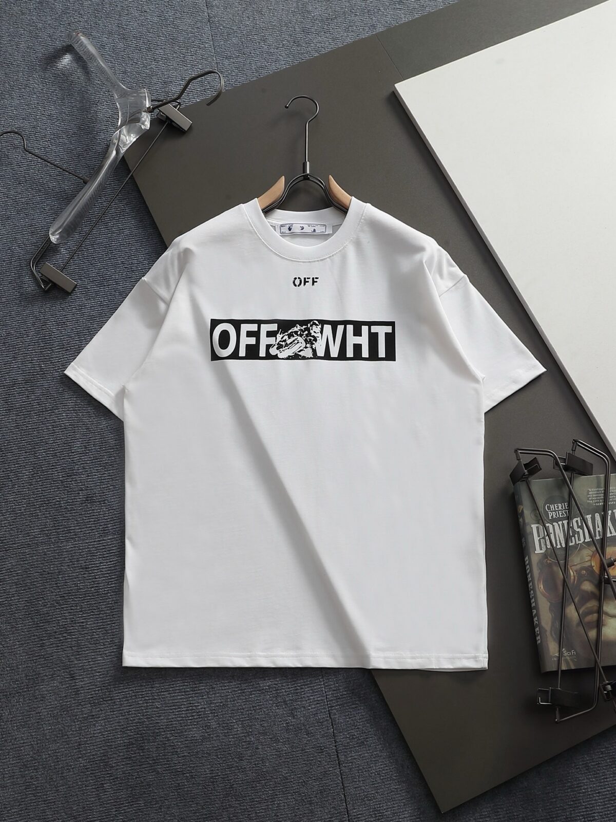 P75 OFF-WHITE 原版面料 官方同款 短袖T恤 定制 同缸染面料 手感非常舒服 春夏最新砖柜同步 时尚又个性 超级百搭好看 男女都非常合适 人手必备款 吊牌 领标 水洗麦 三标齐全 颜色: 黑白橙 尺码：XS~L