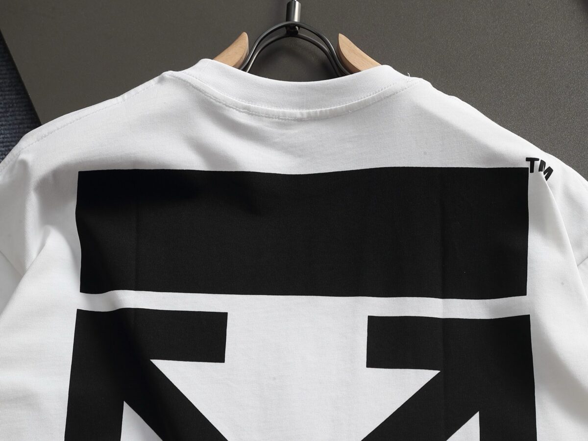 P75 OFF-WHITE 原版面料 官方同款 短袖T恤 定制 同缸染面料 手感非常舒服 春夏最新砖柜同步 时尚又个性 超级百搭好看 男女都非常合适 人手必备款 吊牌 领标 水洗麦 三标齐全 颜色: 黑白橙 尺码：XS~L