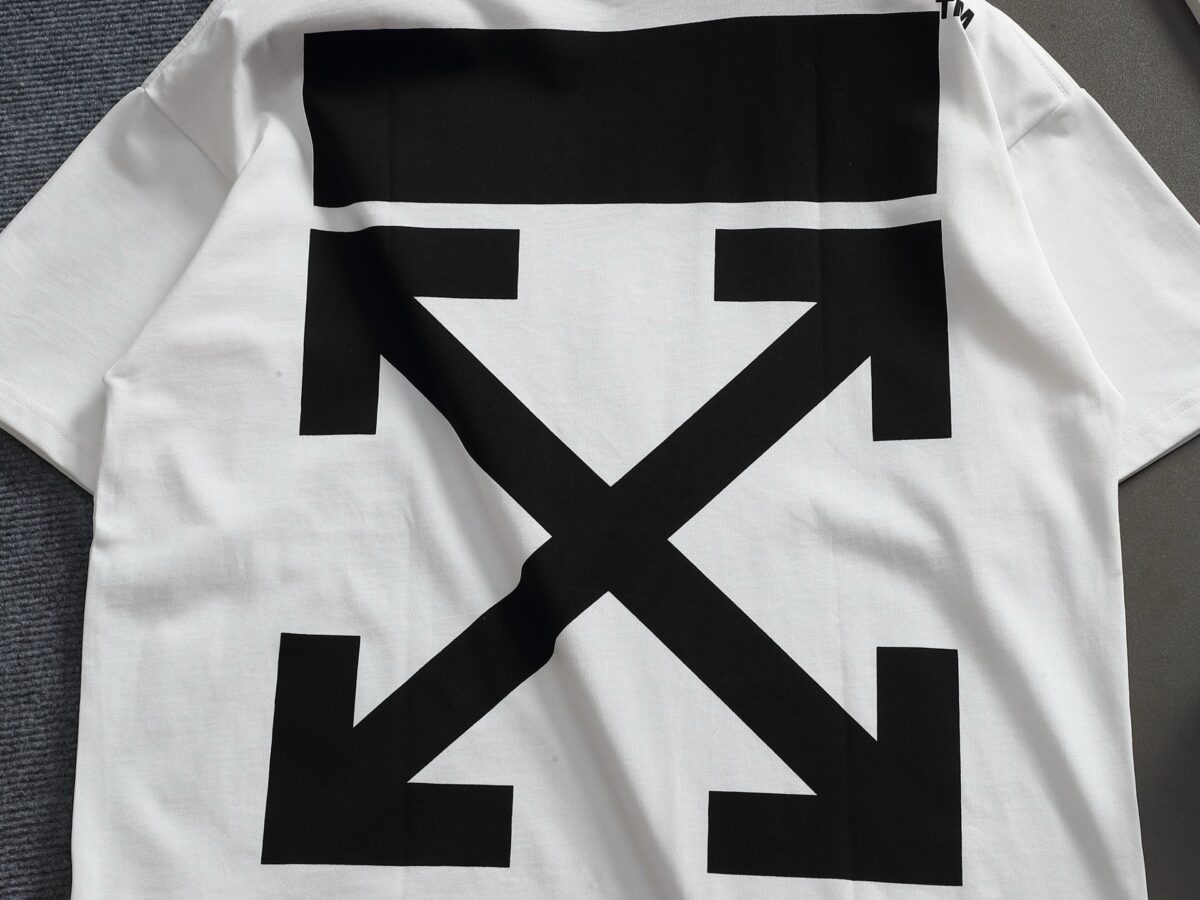 P75 OFF-WHITE 原版面料 官方同款 短袖T恤 定制 同缸染面料 手感非常舒服 春夏最新砖柜同步 时尚又个性 超级百搭好看 男女都非常合适 人手必备款 吊牌 领标 水洗麦 三标齐全 颜色: 黑白橙 尺码：XS~L