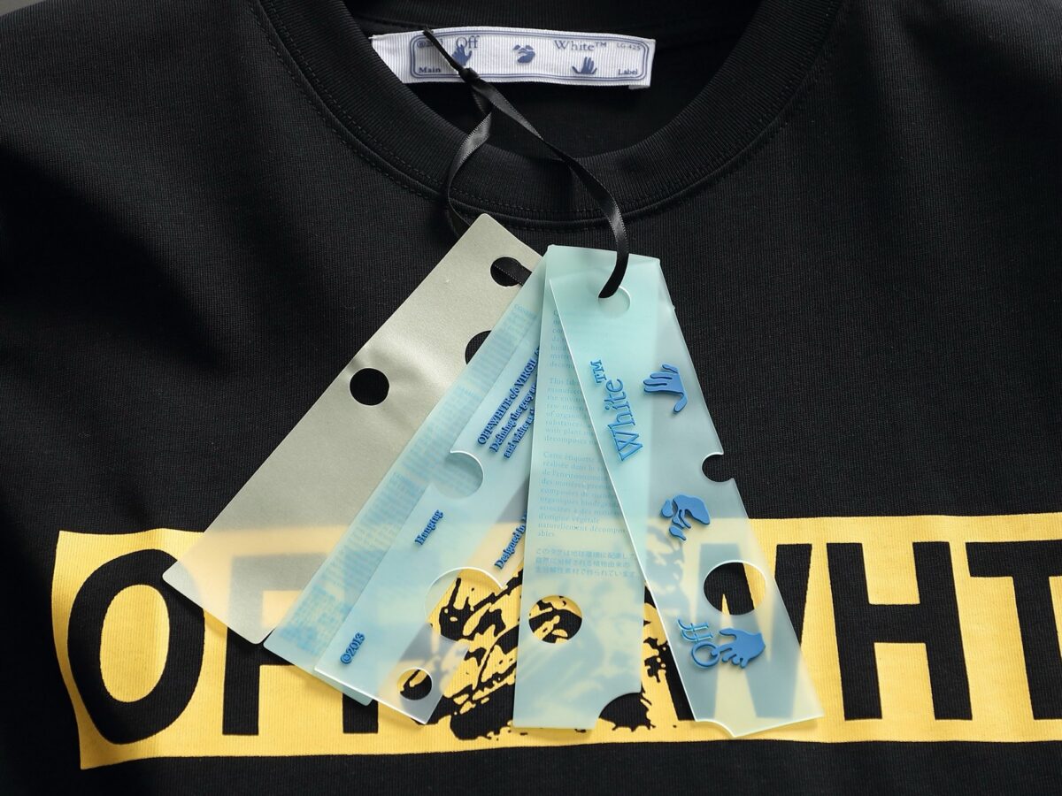 P75 OFF-WHITE 原版面料 官方同款 短袖T恤 定制 同缸染面料 手感非常舒服 春夏最新砖柜同步 时尚又个性 超级百搭好看 男女都非常合适 人手必备款 吊牌 领标 水洗麦 三标齐全 颜色: 黑白橙 尺码：XS~L