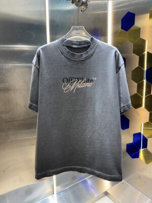 weigou_232995_0_1c01e36178 P80 OFF-white/2026春夏新款 洗水磨破320克圆领短袖tee 男女同款宽松版 吊牌 领标 洗水唛 三标齐全 颜色 :洗水黑 洗水白 洗水灰 洗水绿 洗水红 尺码 :S M L XL XXL 
