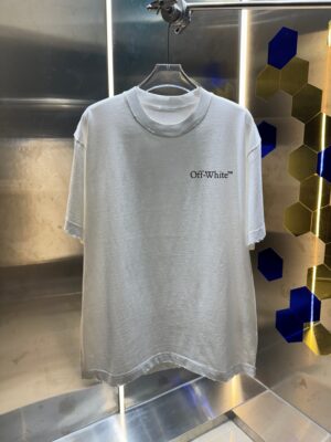 weigou_233428_0_a1bf18b923 P80 OFF-white/2026春夏新款 洗水磨破320克圆领短袖tee 男女同款宽松版 吊牌 领标 洗水唛 三标齐全 颜色 :洗水黑 洗水白 洗水灰 洗水绿 洗水红 尺码 :S M L XL XXL 