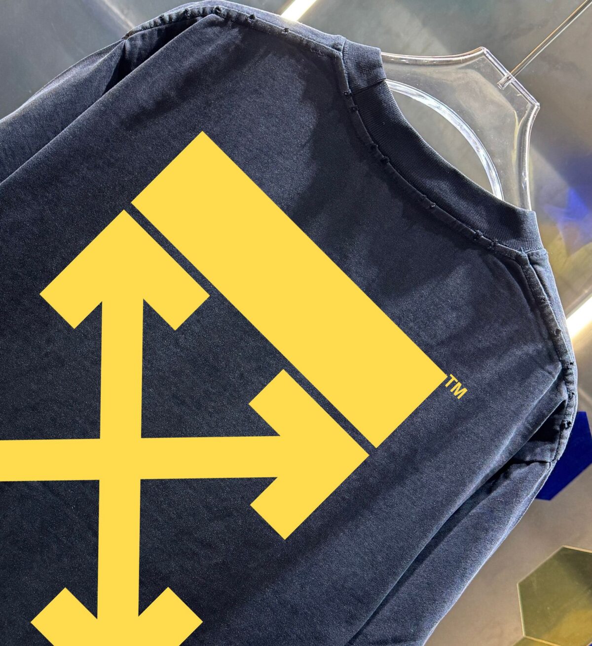 P80 OFF-white/2026春夏新款 洗水磨破320克圆领短袖tee 男女同款宽松版 吊牌 领标 洗水唛 三标齐全 颜色 :洗水黑 洗水白 洗水灰 褐色 尺码 :S M L XL XXL ​