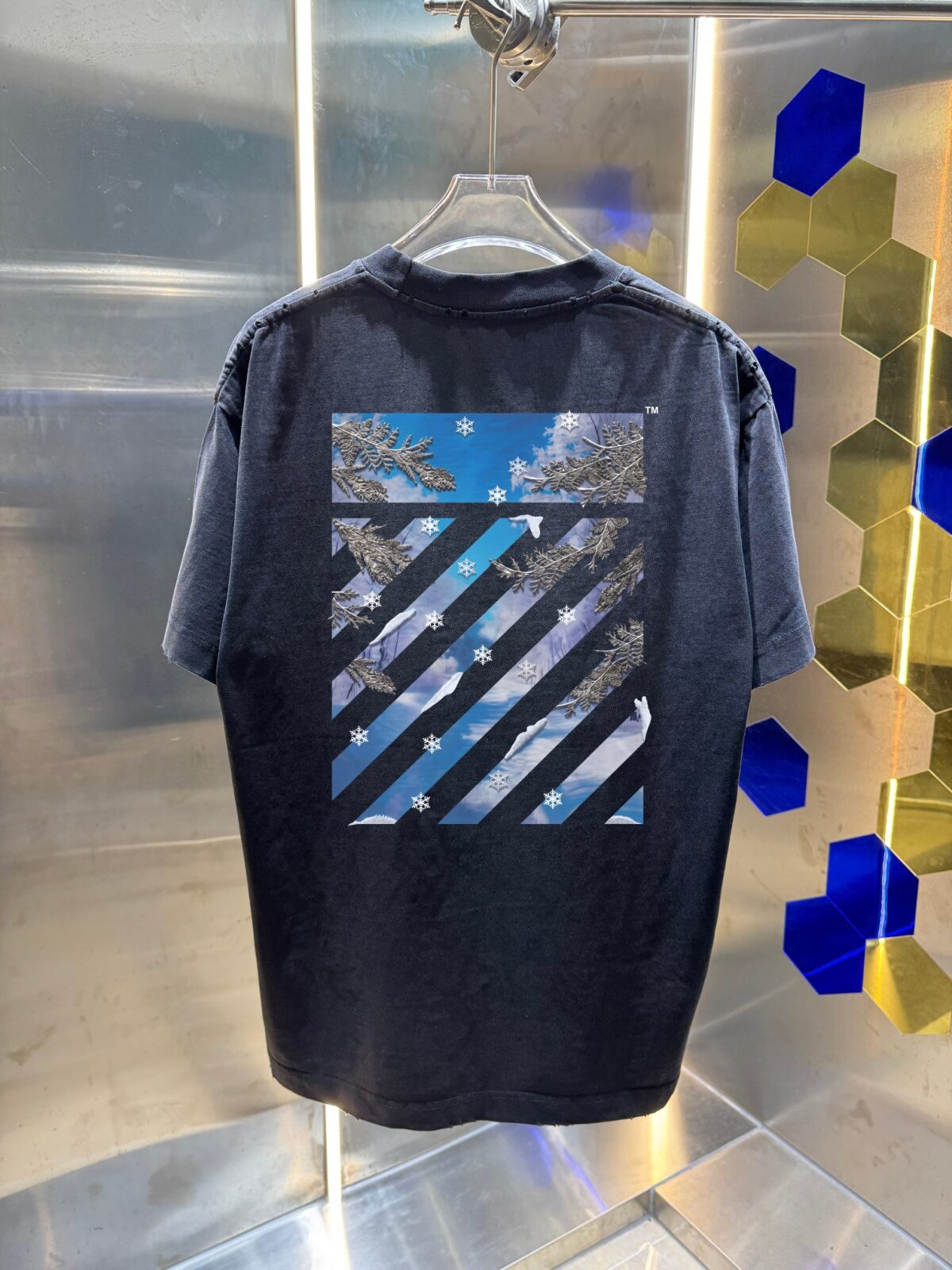 P80 OFF-white/2026春夏新款 洗水磨破320克圆领短袖tee 男女同款宽松版 吊牌 领标 洗水唛 三标齐全 颜色 :洗水黑 洗水白 洗水灰 褐色 尺码 :S M L XL XXL ​
