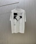 P70 （严控品质 ） 款式：off-white短袖T恤 面料：300克重双纱100%棉 罗纹：320克重索络纳1*1潮牌 工艺：印花 颜色：白 橙 粉 夜蓝 花灰 黑 尺码：M—4XL 无性别区分 男女同款