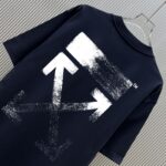 P70 （严控品质 ） 款式：off-white短袖T恤 面料：300克重双纱100%棉 罗纹：320克重索络纳1*1潮牌 工艺：印花 颜色：白 橙 粉 夜蓝 花灰 黑 尺码：M—4XL 无性别区分 男女同款