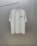 P70 （严控品质 ） 款式：off-white短袖T恤 面料：300克重双纱100%棉 罗纹：320克重索络纳1*1潮牌 工艺：印花 颜色：白 炫酷蓝 花灰 蓝 黑 尺码：M—4XL 无性别区分 男女同款
