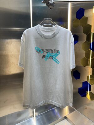 P80 OFF-white/2026春夏新款 洗水磨破320克圆领短袖tee 男女同款宽松版 吊牌 领标 洗水唛 三标齐全 颜色 :洗水黑 洗水白 洗水灰 洗水紫 尺码 :S M L XL XXL