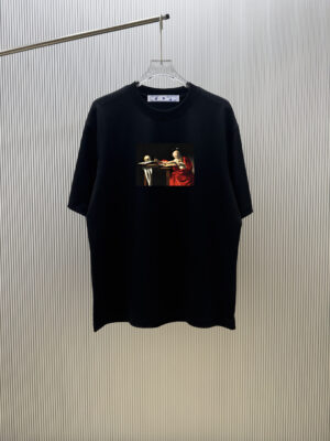 P70 （严控品质 ） 款式：off-white短袖T恤 面料：300克重双纱100%棉 罗纹：320克重索络纳1*1潮牌 工艺：印花 颜色：白 蓝 花灰 黑 尺码：M—4XL 无性别区分 男女同款
