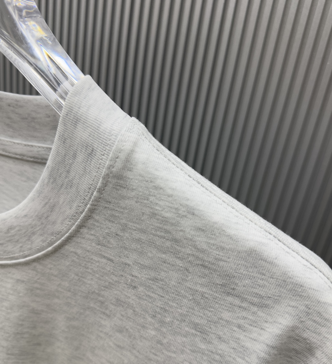P70 （严控品质 ） 款式：off-white短袖T恤 面料：300克重双纱100%棉 罗纹：320克重索络纳1*1潮牌 工艺：印花 颜色：白 夜蓝 花灰 黑 尺码：M—4XL 无性别区分 男女同款