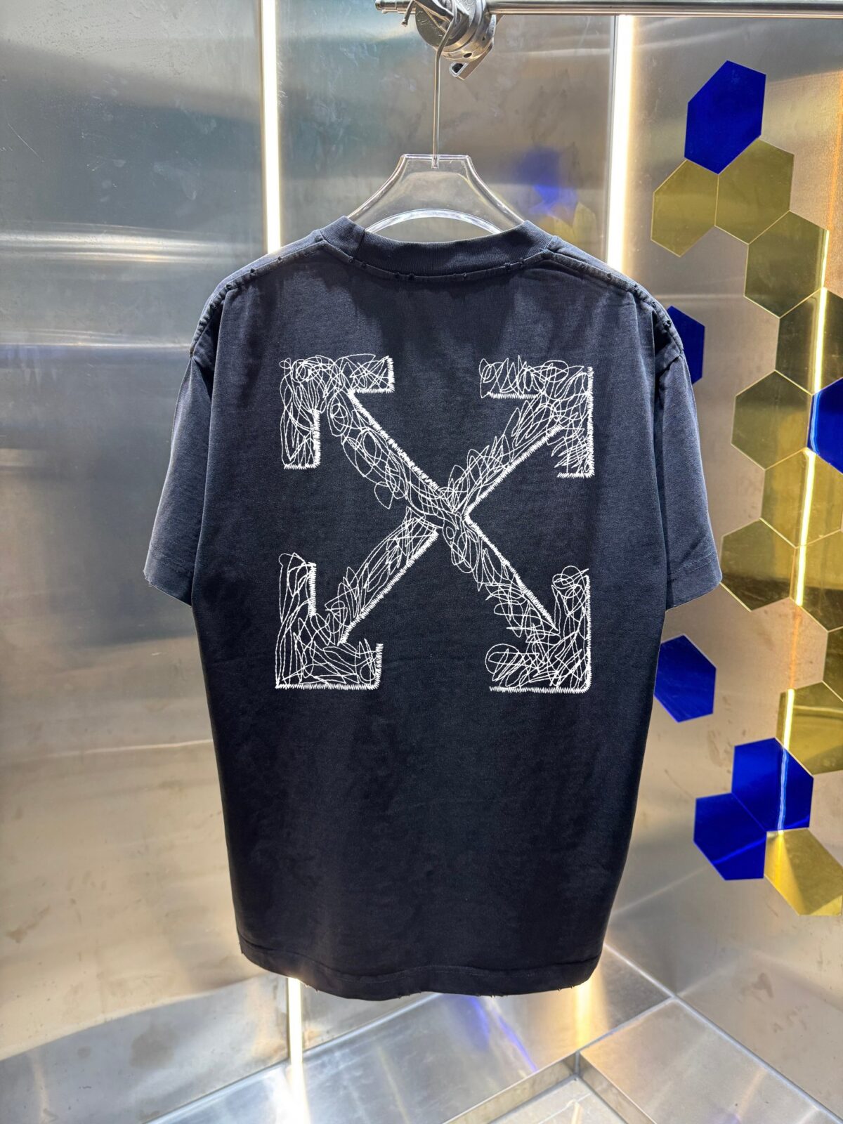 P80 OFF-white/2026春夏新款 洗水磨破320克圆领短袖tee 男女同款宽松版 吊牌 领标 洗水唛 三标齐全 颜色 :洗水黑 洗水白 洗水灰 褐色 尺码 :S M L XL XXL ​
