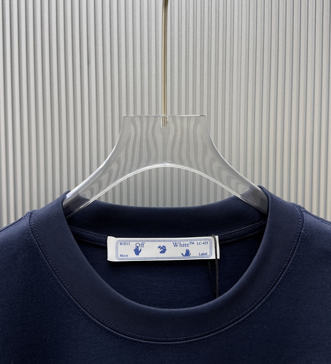 P70 （严控品质 ） 款式：off-white短袖T恤 面料：300克重双纱100%棉 罗纹：320克重索络纳1*1潮牌 工艺：印花 颜色：白 夜蓝 花灰 黑 尺码：M—4XL 无性别区分 男女同款
