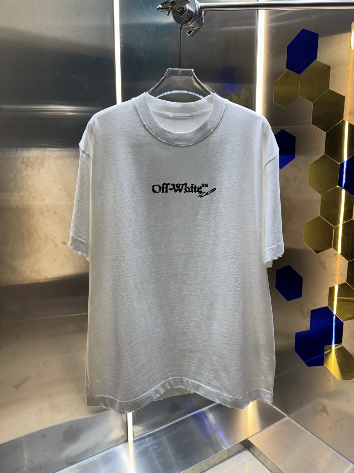 P80 OFF-white/2026春夏新款 洗水磨破320克圆领短袖tee 男女同款宽松版 吊牌 领标 洗水唛 三标齐全 颜色 :洗水黑 洗水白 洗水灰 褐色 尺码 :S M L XL XXL ​