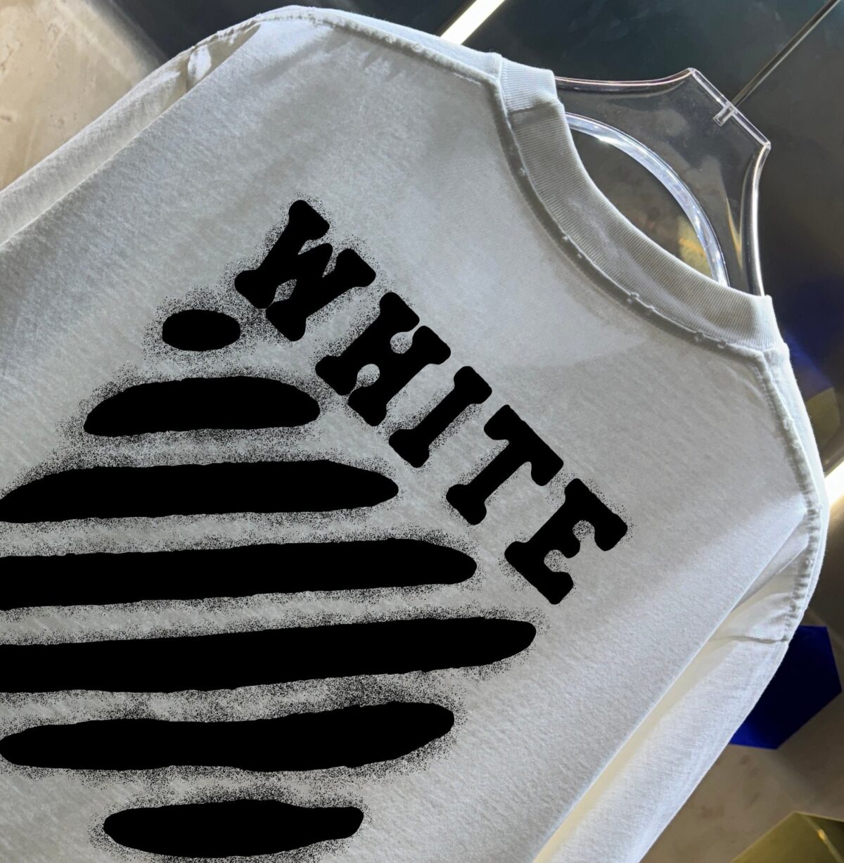 P80 OFF-white/2026春夏新款 洗水磨破320克圆领短袖tee 男女同款宽松版 吊牌 领标 洗水唛 三标齐全 颜色 :洗水黑 洗水白 洗水灰 褐色 尺码 :S M L XL XXL ​