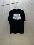 P70 （严控品质 ） 款式：off-white短袖T恤 面料：300克重双纱100%棉 罗纹：320克重索络纳1*1潮牌 工艺：印花 颜色：白 蓝 花灰 黑 尺码：M—4XL 无性别区分 男女同款
