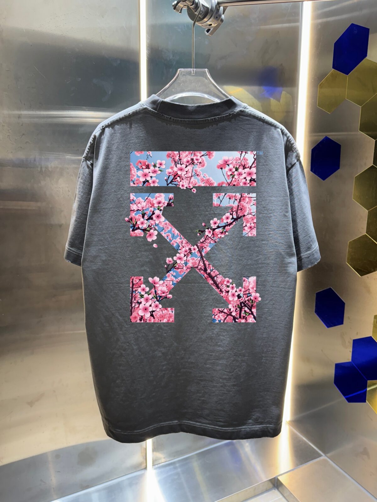 P80 OFF-white/2026春夏新款 洗水磨破320克圆领短袖tee 男女同款宽松版 吊牌 领标 洗水唛 三标齐全 颜色 :洗水黑 洗水白 洗水灰 褐色 尺码 :S M L XL XXL