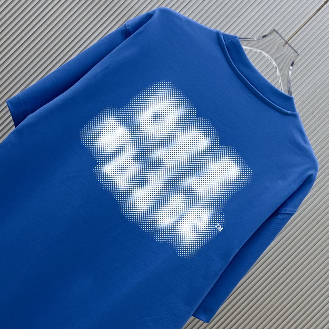P70 （严控品质 ） 款式：off-white短袖T恤 面料：300克重双纱100%棉 罗纹：320克重索络纳1*1潮牌 工艺：印花 颜色：白 蓝 花灰 黑 尺码：M—4XL 无性别区分 男女同款