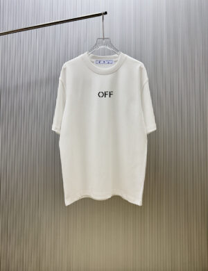 P70 （严控品质 ） 款式：off-white短袖T恤 面料：300克重双纱100%棉 罗纹：320克重索络纳1*1潮牌 工艺：印花 颜色：白 蓝 花灰 黑 尺码：M—4XL 无性别区分 男女同款