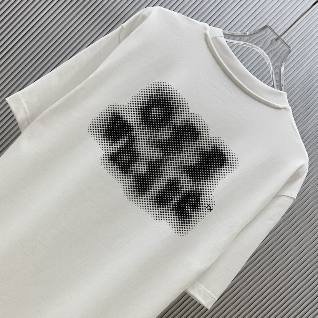 P70 （严控品质 ） 款式：off-white短袖T恤 面料：300克重双纱100%棉 罗纹：320克重索络纳1*1潮牌 工艺：印花 颜色：白 蓝 花灰 黑 尺码：M—4XL 无性别区分 男女同款