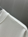 P70 （严控品质 ） 款式：off-white短袖T恤 面料：300克重双纱100%棉 罗纹：320克重索络纳1*1潮牌 工艺：印花 颜色：白 蓝 花灰 黑 尺码：M—4XL 无性别区分 男女同款